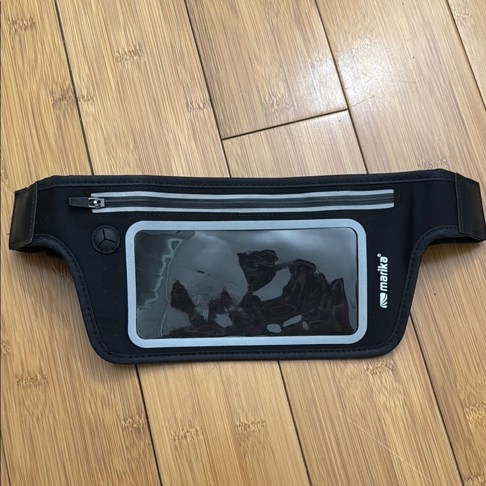 Makie Black Belt Bag with Adjustable Strap and Water-Resistant Design